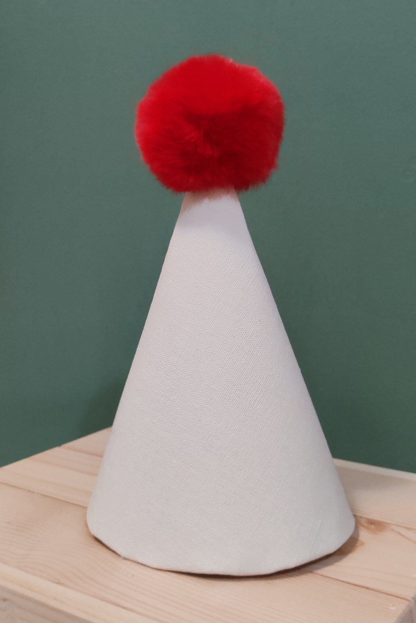 Classic Linen Party Hat
